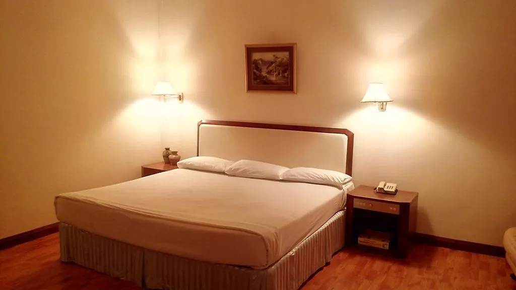 Seasons Of Yangon International Airport Hotel