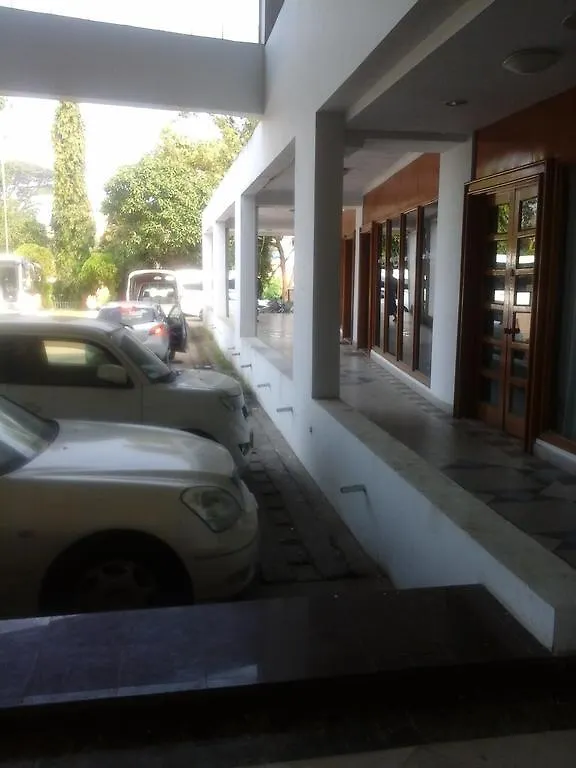 Seasons Of Yangon International Airport Hotel 3*,