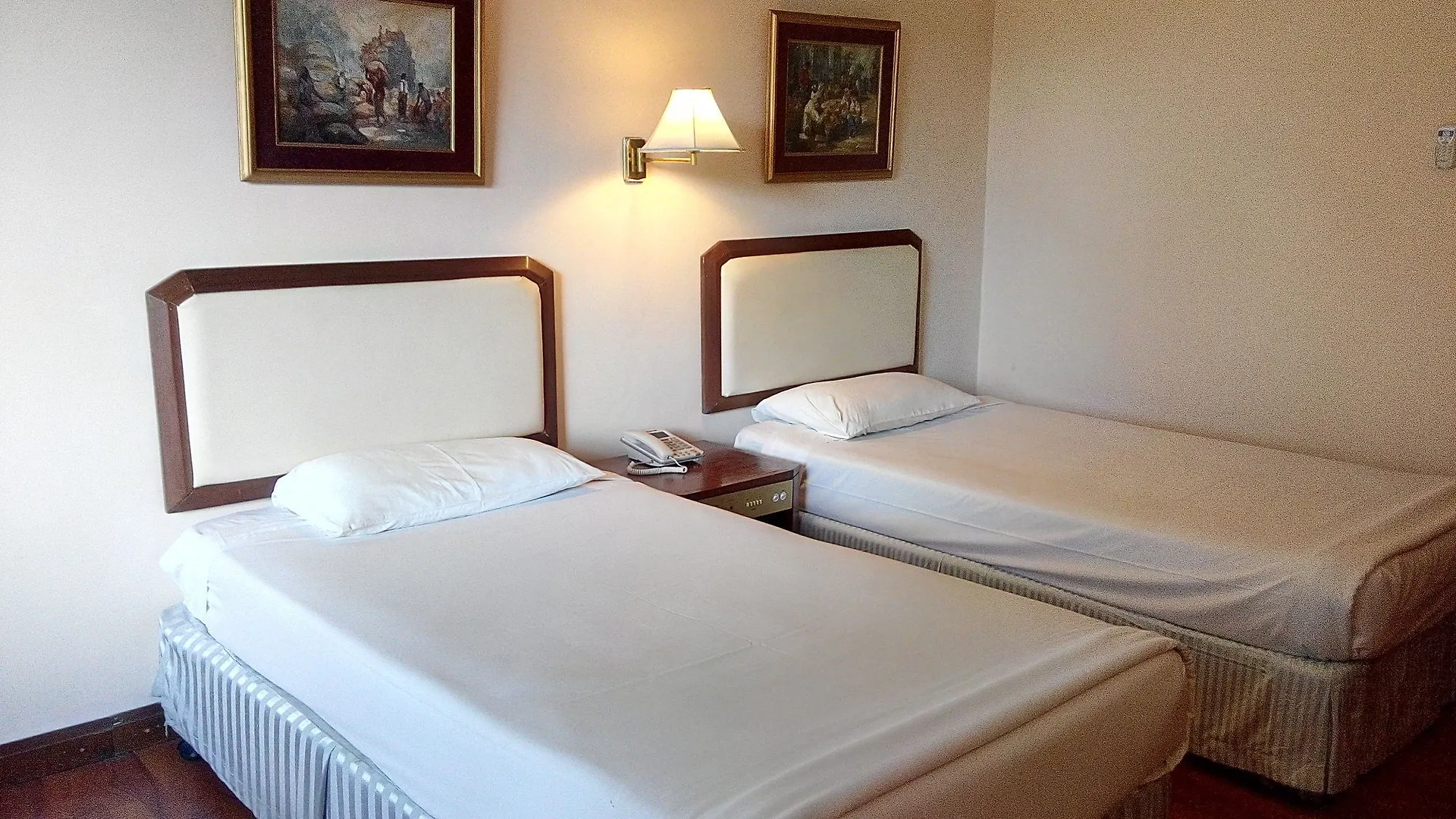 Seasons Of Yangon International Airport Hotel